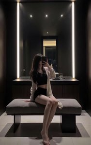 新人闪闪 - 兔女郎