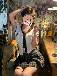 玥辞（03年 超反差外御内纯长腿甜御姐） - 少女秘境