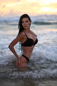 「限时短开」tina#时尚芭莎vogue杂志御用model#德国战车#182cmT台show王道主宰#限时价格18000 - 日不落