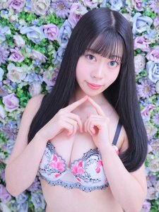 「愛の誘惑」りん#黒髪清純派美少女#18000 - 日不落