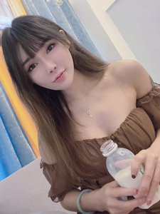 小骚包→新人到位→喷水女王 - 梦巴黎