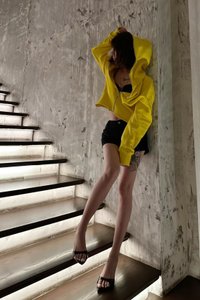 湿老师→火爆回归→本人照 - 梦巴黎