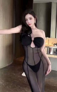 伊伊👢模特下海 - 樱花