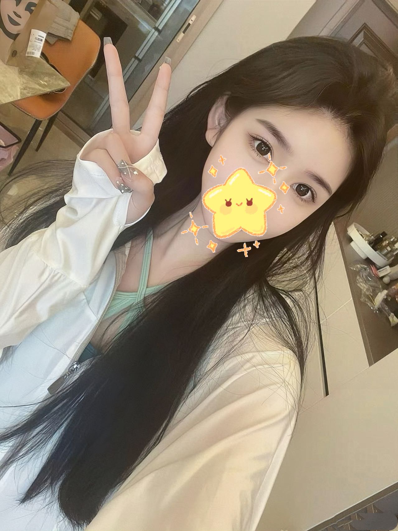 新人小月亮（留学生）（出勤了）年轻漂美大长腿🦵 - 欢乐谷