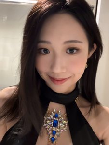 丽丽 肤白留学生 刚下海 专业按摩 暂休 - 烟雨朦胧