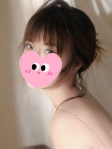 月月 兼职留学生 17:00-23:00 - 烟雨朦胧