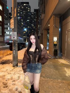 佩蒂（超骚自带高级酒店房间）（典型健身的欧美身材）（骚气后入千层浪） - 皮卡乐园