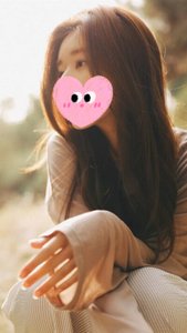 玉儿 出身：中国🇨🇳 服务型天花板 喜欢大胸的福利来了 较小玲珑 可爱幽默 - 金色阳光