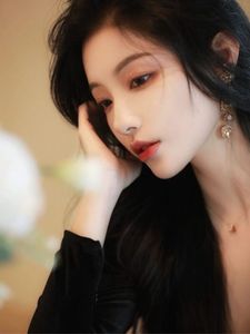 新人 楚楚 出身中国🇨🇳 窈窕淑女 美女一枚❗️‼️店长推荐 - 金色阳光