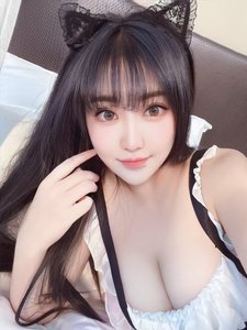 新人瑞比 （长腿巨乳 绝活乳交本人照 带房间） - 锦色